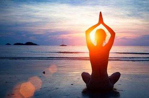 经期可以练瑜伽吗（女性月经期可以练瑜伽吗）