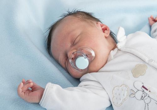 新生儿黄疸吃茵栀黄最多吃几天(新生儿黄疸吃茵栀黄最多吃几天会好)