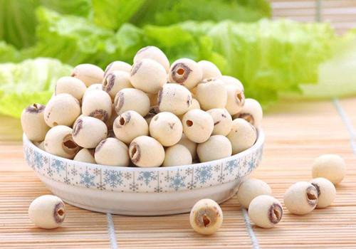 哪些食物适合秋季养生 秋季养生宜吃什么食物