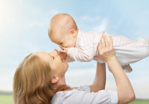 产后42天检查盆腔积液正常吗（产后42天检查宫腔积液）