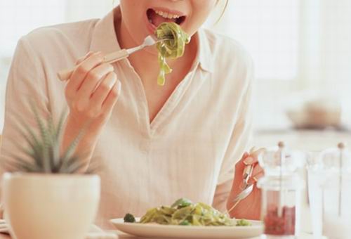 长时间不吃晚饭会怎样（长时间不吃早晚饭会怎么样）