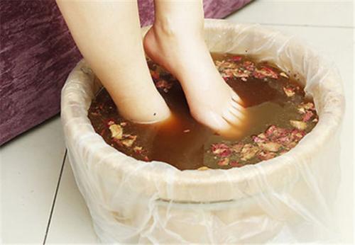 泡脚加什么好 泡脚都加什么