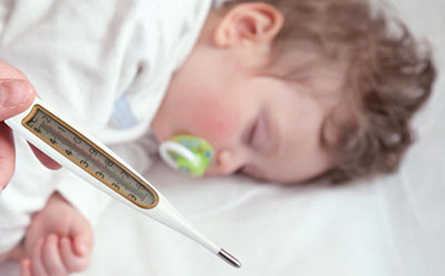 宝宝发烧的原因有哪些 八个月宝宝发烧的原因有哪些