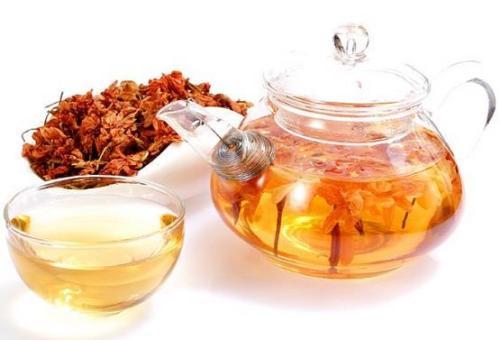 冬季干燥喉咙痛（冬季干燥喉咙痛吃什么好）