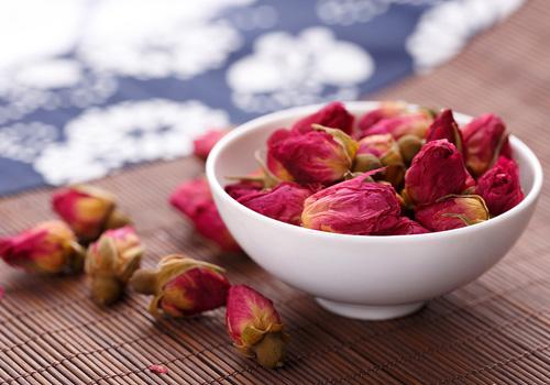 内分泌失调怎么办 多喝这五种花茶