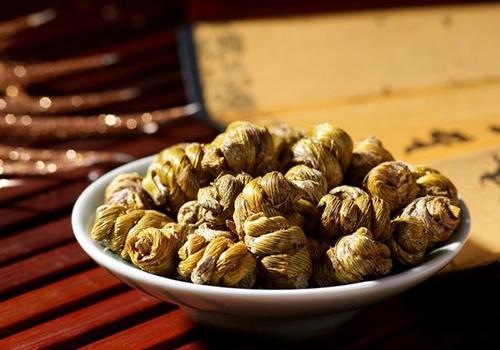 铁皮石斛能治痛风吗（霍山铁皮石斛能治痛风吗）