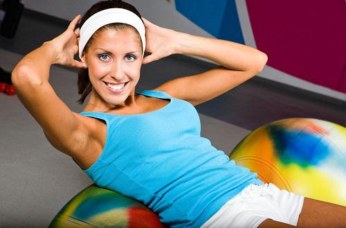 做仰卧起坐对身体有害吗（做仰卧起坐有害处吗）