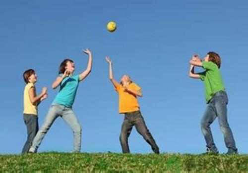 打球胳膊疼怎么回事(打球胳膊肘疼怎么回事)