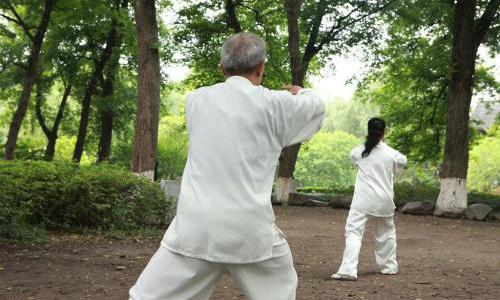 太极拳是无氧运动吗（太极拳属于无氧运动吗）