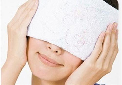 眼睛肿了怎么办才能消肿 长针眼眼睛肿了怎么办才能消肿