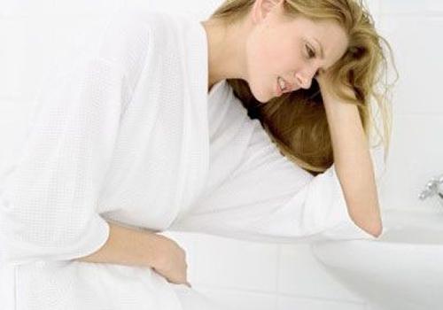 经期得盆腔炎是什么引起的 盆腔炎在经期有啥症状