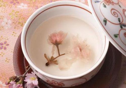 桃花茶孕妇可以喝吗（孕妇可以喝茶花茶吗）