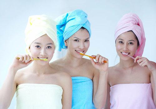 刷牙出血是什么原因（牙疼刷牙出血是什么原因）