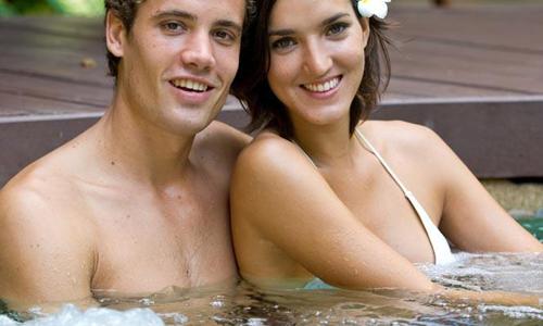 冬天泡温泉需要带什么 冬天泡温泉需要带什么衣服