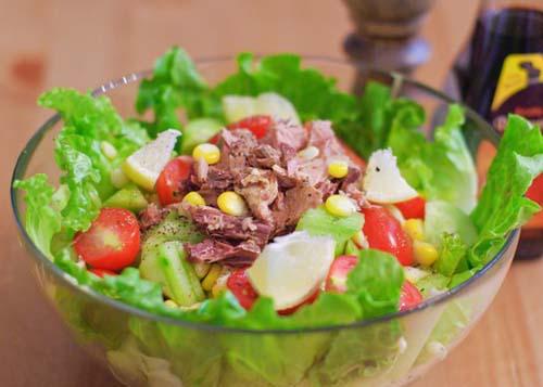 金枪鱼沙拉（金枪鱼沙拉用油浸还是水浸）