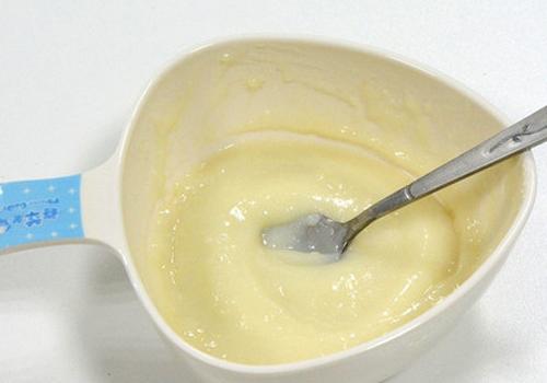 宝宝的第一口辅食吃什么 宝宝添加辅食第一口吃什么好