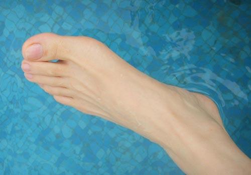 刚刚跑完步可以泡脚吗（跑完步以后可以泡脚吗）