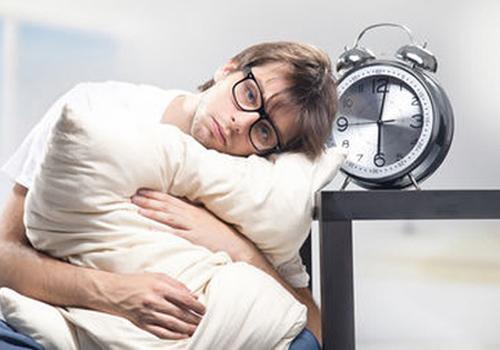 有焦虑性失眠怎么治 几个方法拯救你的睡眠