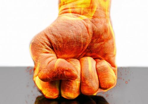 经常生气对身体有什么影响 青春期女生经常生气对身体有什么影响