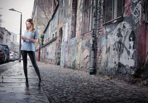 月经发黑是怎么回事 为什么来的月经是黑色的