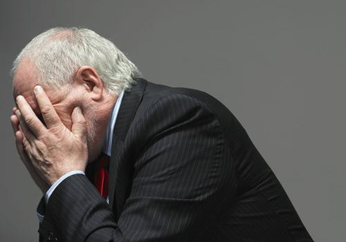 老人经常头晕是什么原因（六十岁老人经常头晕是什么原因）