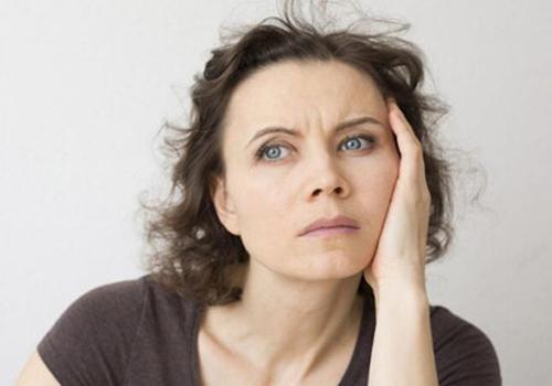 更年期潮热症状如何调整 更年期潮热的症状怎么调理