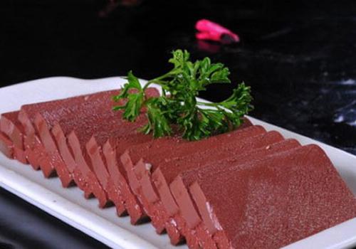 女人吃什么排毒养颜（女人吃什么排毒养颜胶囊最好）