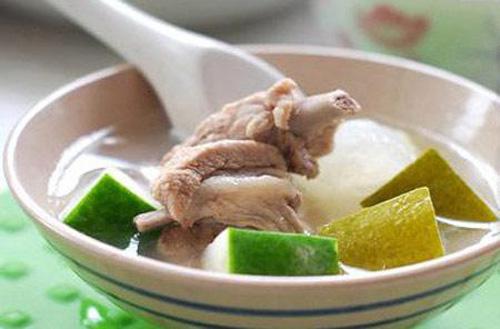 冬瓜煲汤要不要去皮