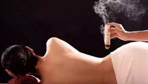 月经艾灸什么部位(经期艾灸什么部位)