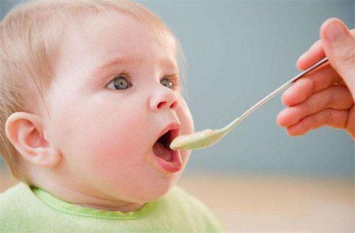 宝宝刚加辅食注意什么 宝宝刚添加辅食应该注意什么