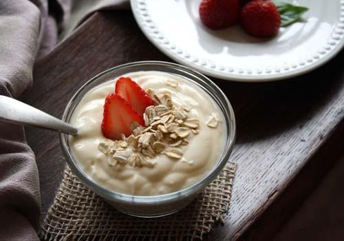 常喝酸奶有什么好处（常喝酸奶有什么好处和坏处）