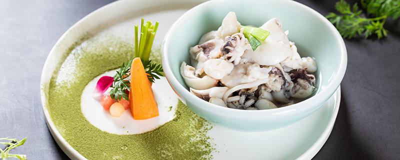 鲫鱼豆腐汤怎么做汤白 鲫鱼豆腐汤禁忌人群