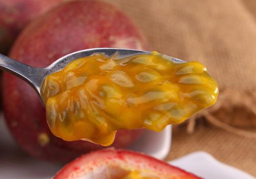 口腔溃疡吃百香果好吗（百香果能不能治口腔溃疡）