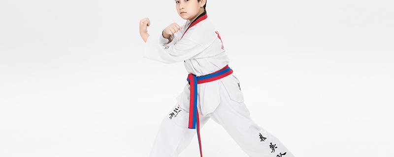 学跆拳道有什么坏处（学跆拳道有好处吗）