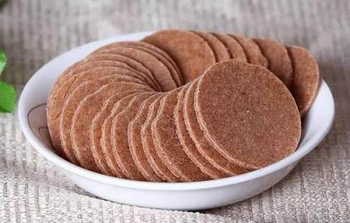 山楂片泡水的功效 山楂的副作用