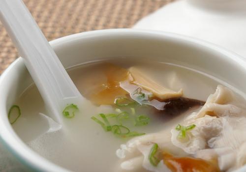 前列腺肥大吃什么好(男性前列腺肥大吃什么好)