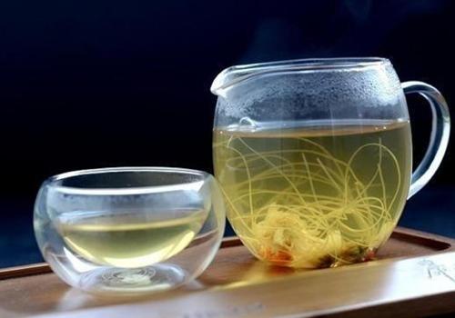 哺乳期能喝蒲公英水吗 哺乳期能喝蒲公英水吗宝宝一个月