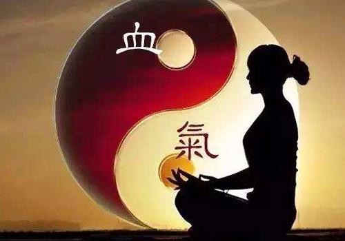 晚上睡觉脚冷是什么原因（女孩子晚上睡觉脚冷是什么原因）