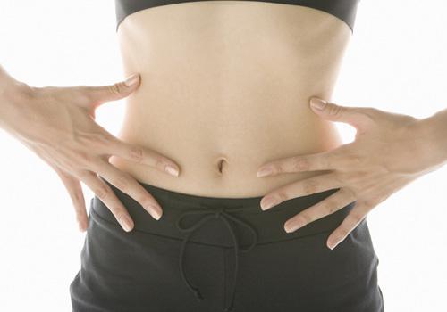 来月经脸色苍白什么原因（来月经脸色苍白是怎么回事）