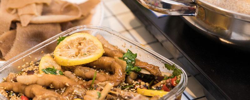 柠檬鸡爪吃了有什么好处（柠檬鸡爪吃了有什么好处和坏处）