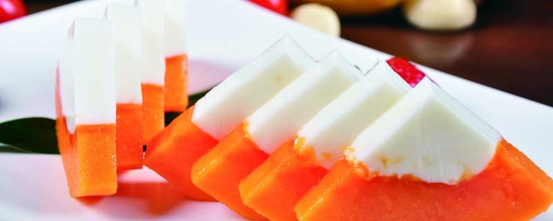 木瓜炖牛奶的功效 桃胶雪燕皂角米木瓜炖牛奶的功效
