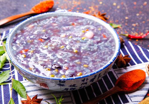 烧紫薯粥放什么是紫色的 紫薯粥怎么才能煮成紫色