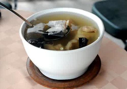 灵芝怀杞鳄鱼肉汤