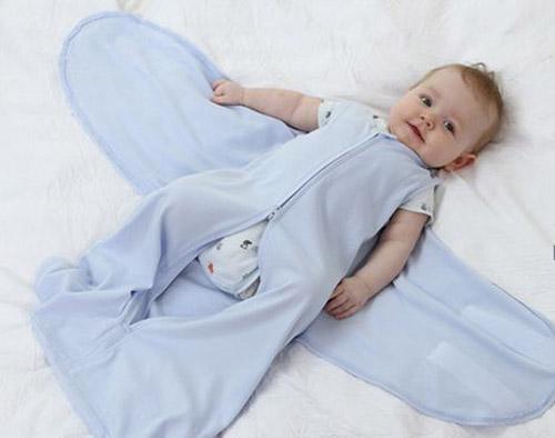 宝宝睡觉穿睡袋好吗（宝宝睡觉穿睡袋好吗图片）