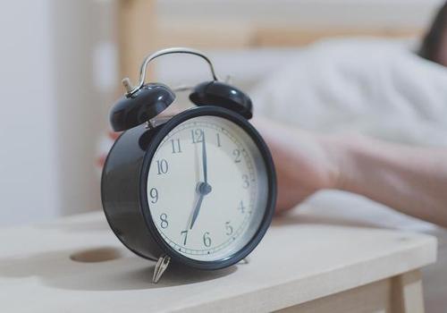 尿液发黄的原因有哪些（尿液发黄的原因有哪些?）