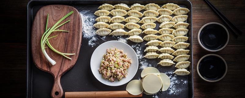 饺子煮多久（速冻饺子煮多久）