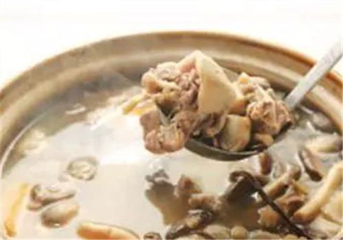 鹅肉汤的功效与作用（鹅肉汤的功效与作用禁忌）