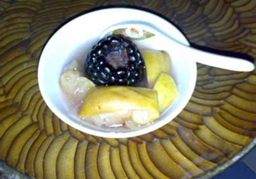 白果玉米排骨汤