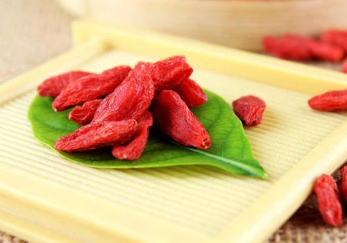 什么时间吃枸杞子最好（什么时间吃枸杞子最好呢）