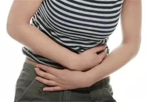 为什么有些人喝牛奶会拉肚子（有的人为什么喝牛奶拉肚子）